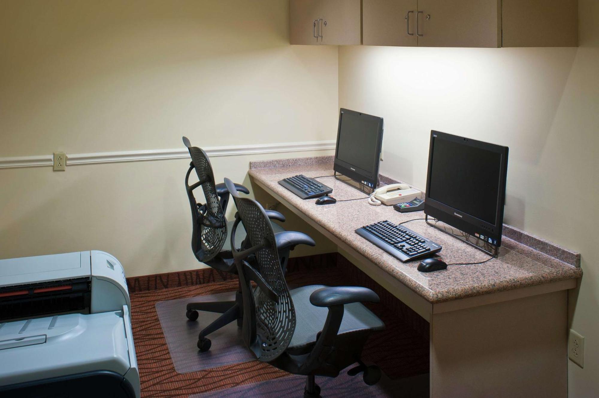 Hilton Garden Inn Allentown Bethlehem Airport Εξωτερικό φωτογραφία