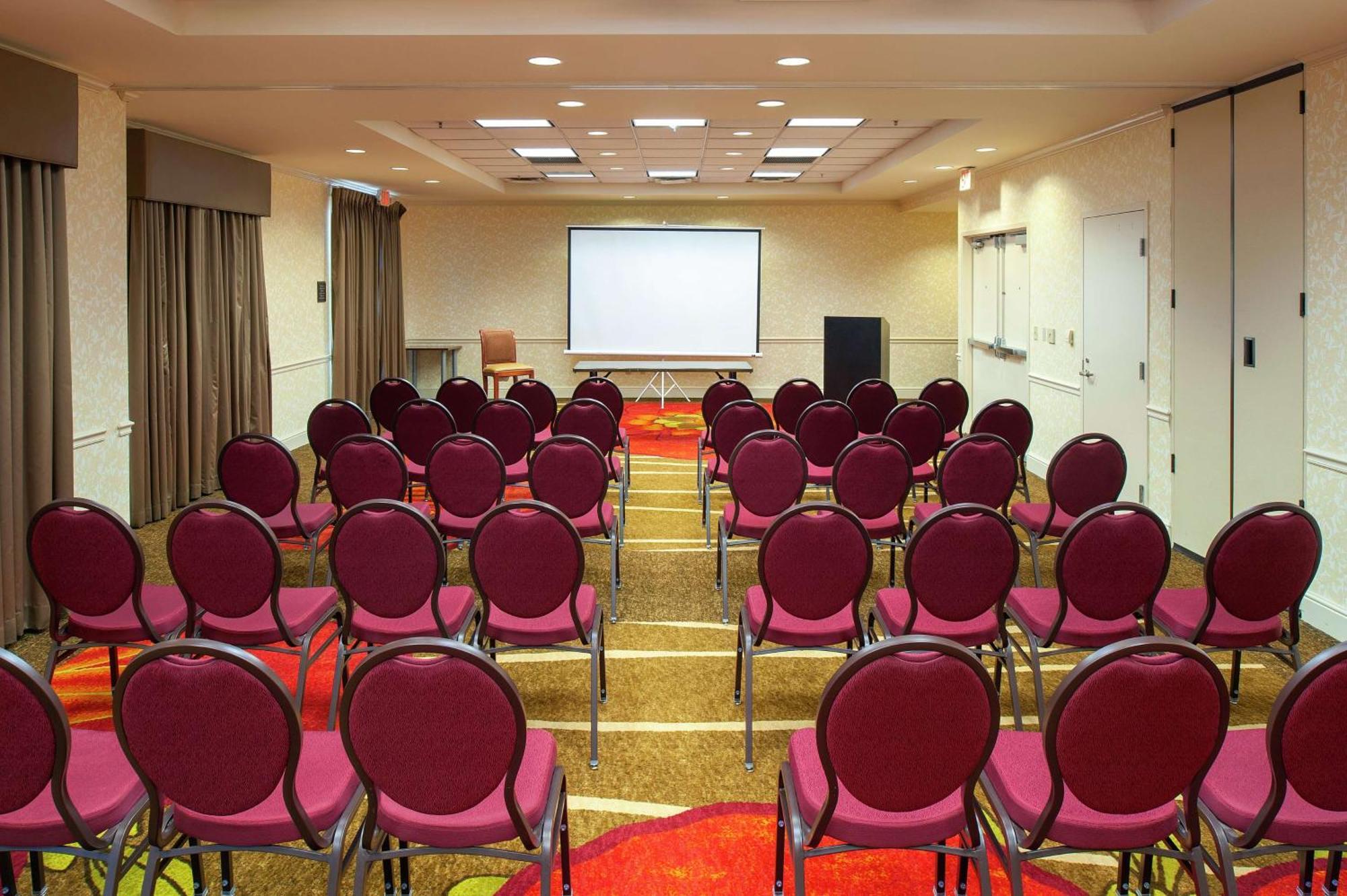 Hilton Garden Inn Allentown Bethlehem Airport Εξωτερικό φωτογραφία
