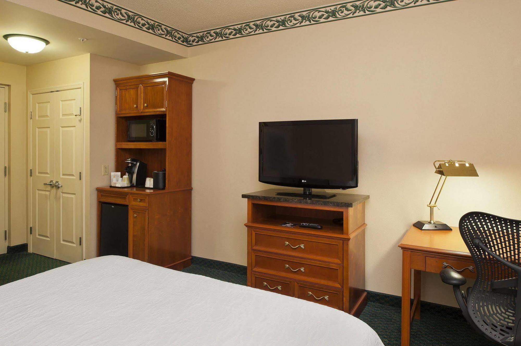 Hilton Garden Inn Allentown Bethlehem Airport Εξωτερικό φωτογραφία